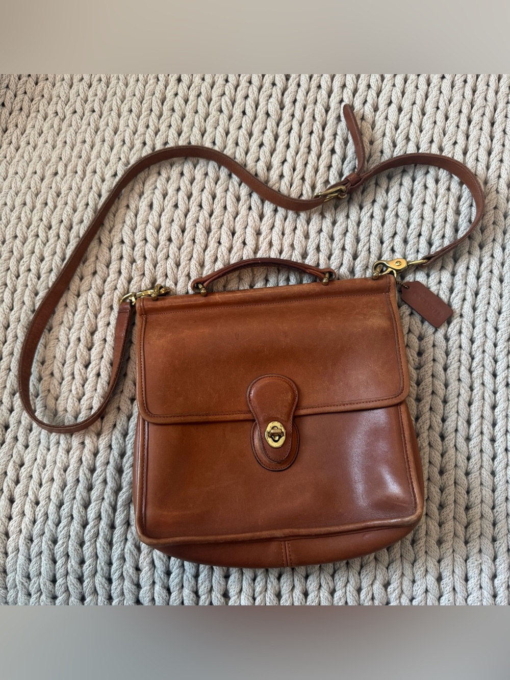 Vintage Coach Classic Willis Leather Crossbody Purse 9927